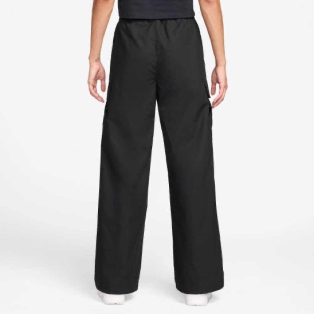 Nike size Medium cargo pants brand new w tags - Picture 7 of 7